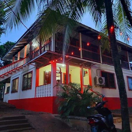 Fenix Hotel & Hostel 우틸라 외부 사진