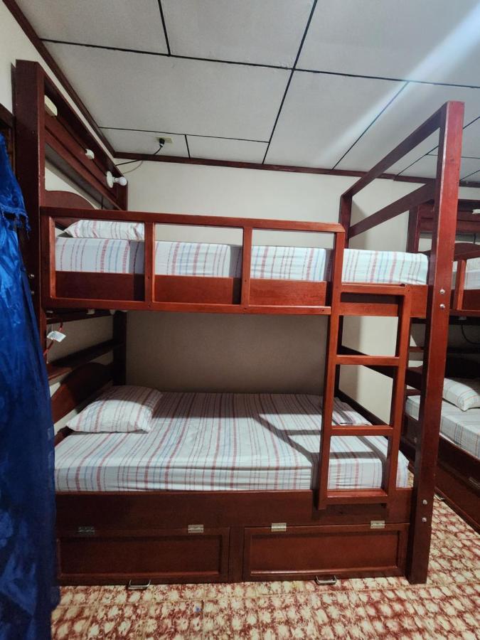 Fenix Hotel & Hostel 우틸라 외부 사진