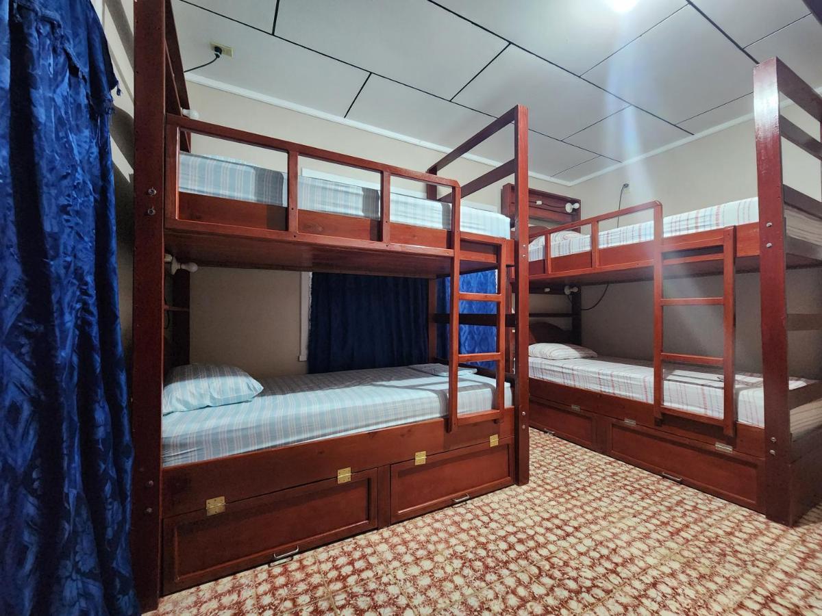Fenix Hotel & Hostel 우틸라 외부 사진
