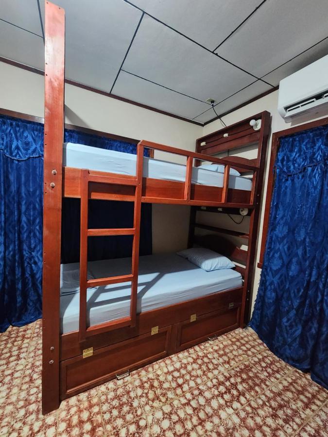 Fenix Hotel & Hostel 우틸라 외부 사진