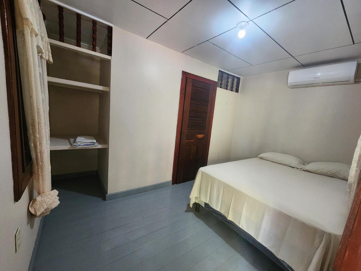 Fenix Hotel & Hostel 우틸라 외부 사진